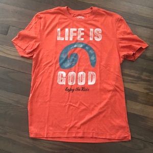 Women’s Life Is Good t-shirt, size medium